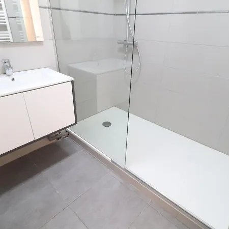 T3 à Sète: Climatisé, Terrasse&Double Parking - FR-1-472-141 Appartement